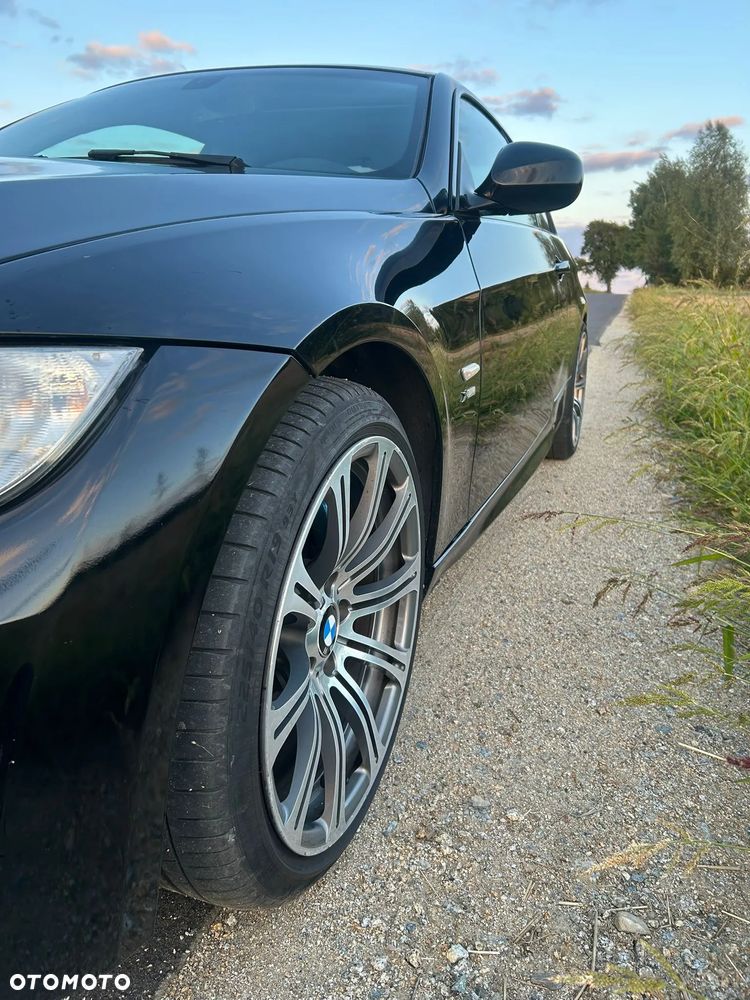 BMW Seria 3 335i xDrive Coupe - 17