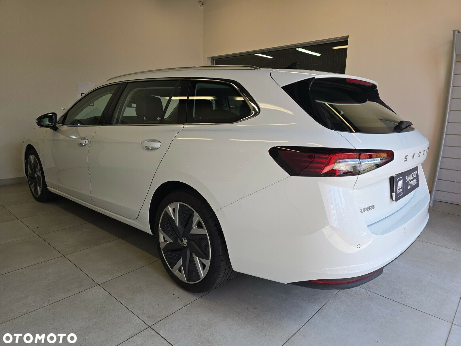 Skoda Superb 2.0 TDI SCR 4x4 Selection DSG - 6
