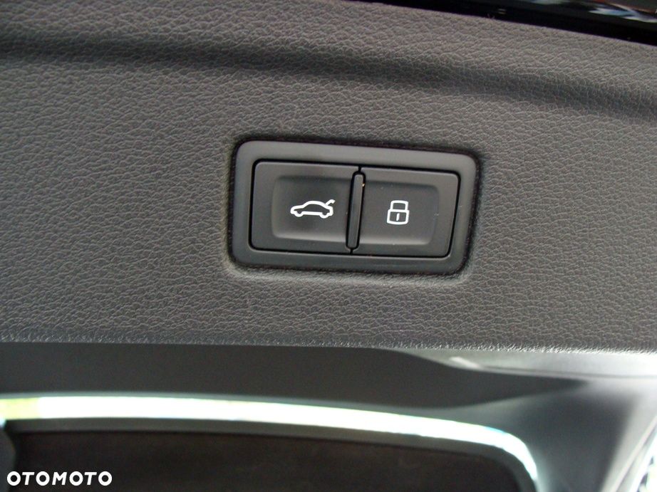 Audi A5 Sportback 40 TDI quattro S tronic S line business - 28