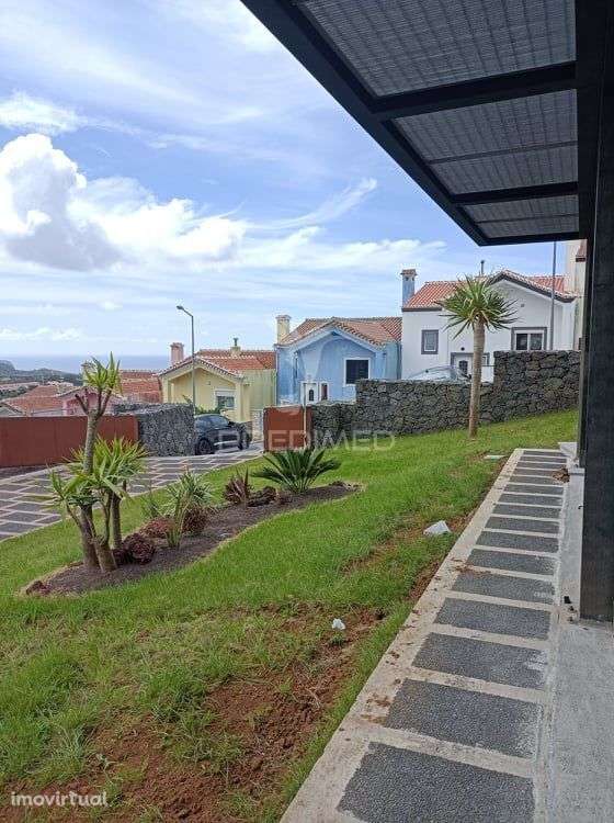Moradia Nova com Piscina em Zona Tranquila – Angra do Heroísmo - Grande imagem: 3/20
