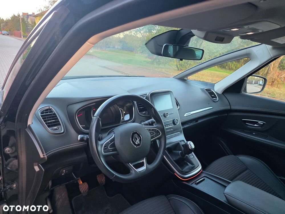 Renault Scenic BLUE dCi 120 BUSINESS EDITION - 4