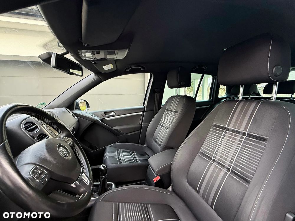 Volkswagen Tiguan 1.4 TSI BlueMotion Technology Lounge Sport & Style - 4