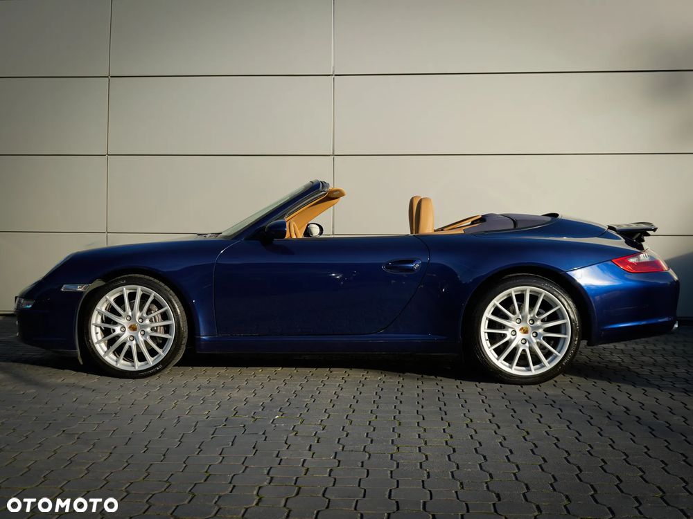 Porsche 911 Carrera Cabrio - 4