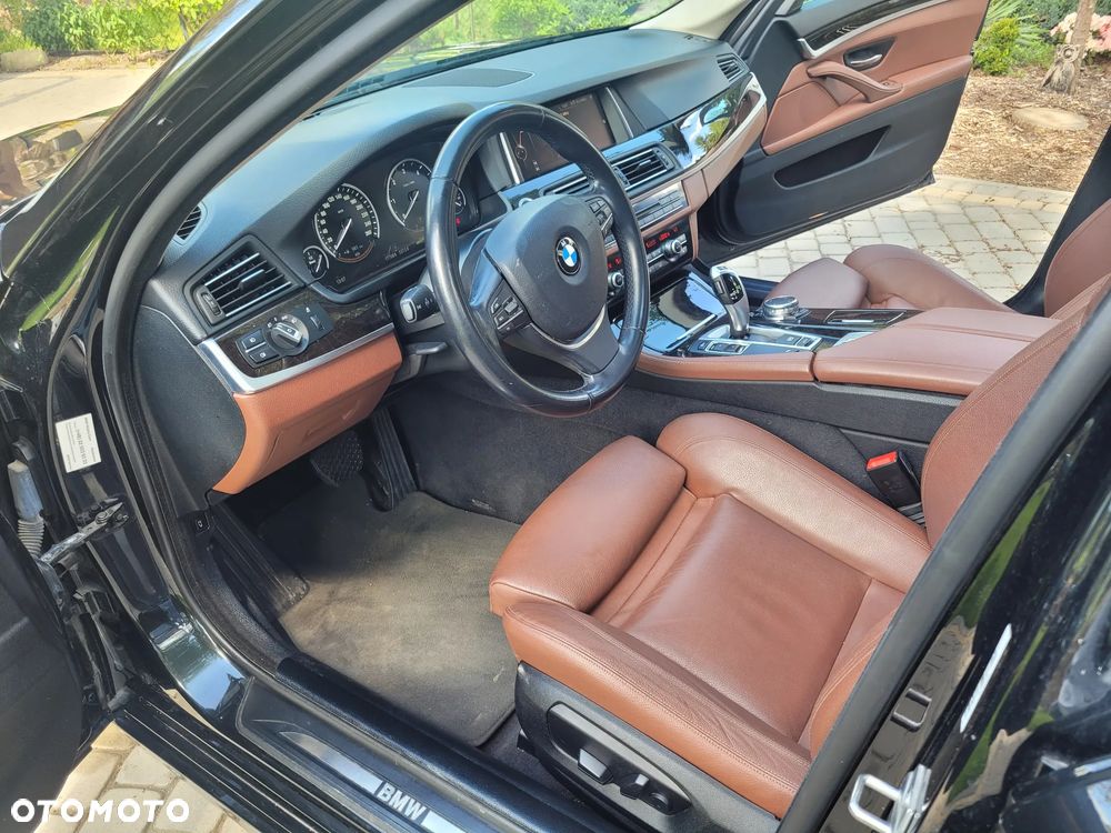 BMW Seria 5 520d Luxury Line - 3