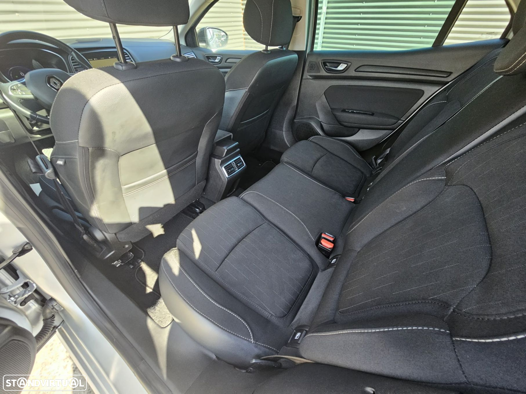 Renault Mégane 1.5 dCi Zen ECO - 21