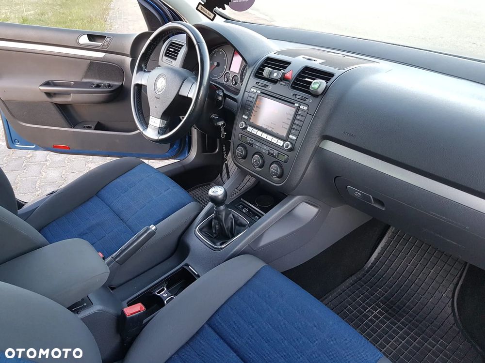 Volkswagen Golf 1.9 TDI Tour Edition - 6