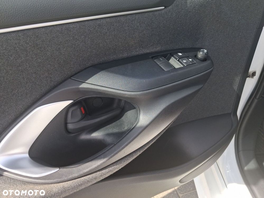 Toyota Yaris - 20