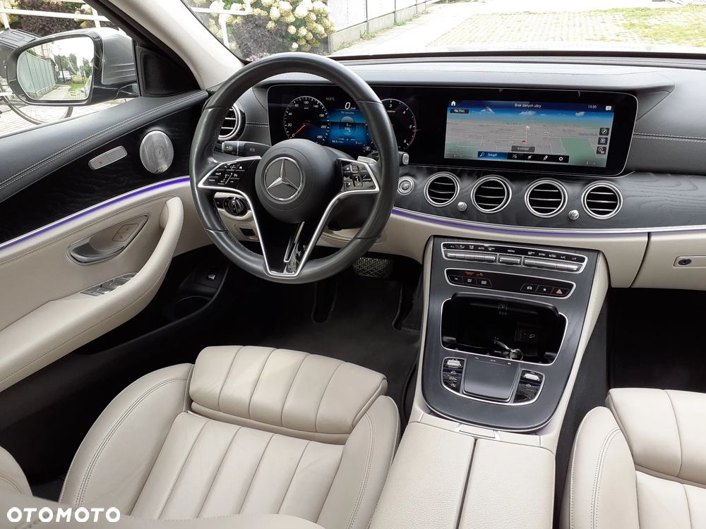 Mercedes-Benz Klasa E 220 d Exclusive - 27