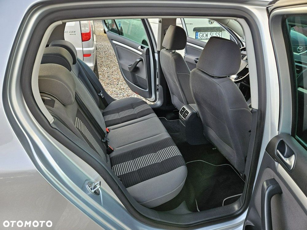 Volkswagen Golf 1.9 TDI United - 11