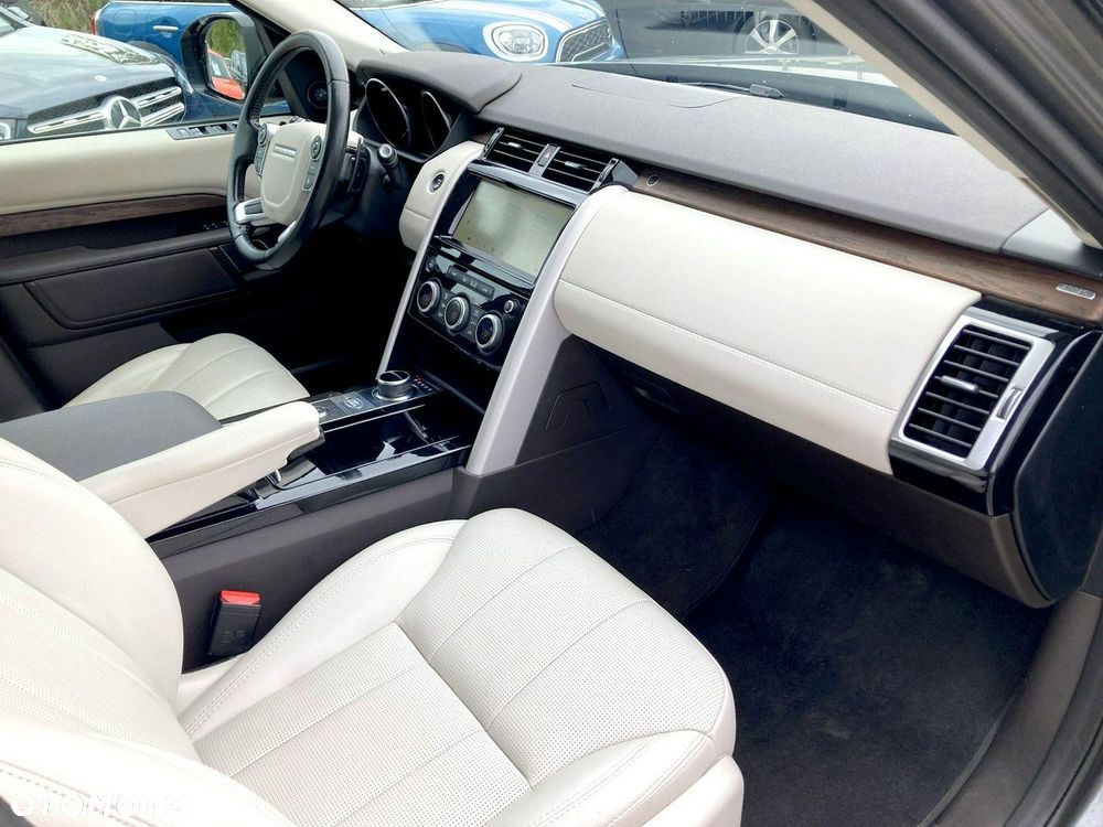 Land Rover Discovery - 12