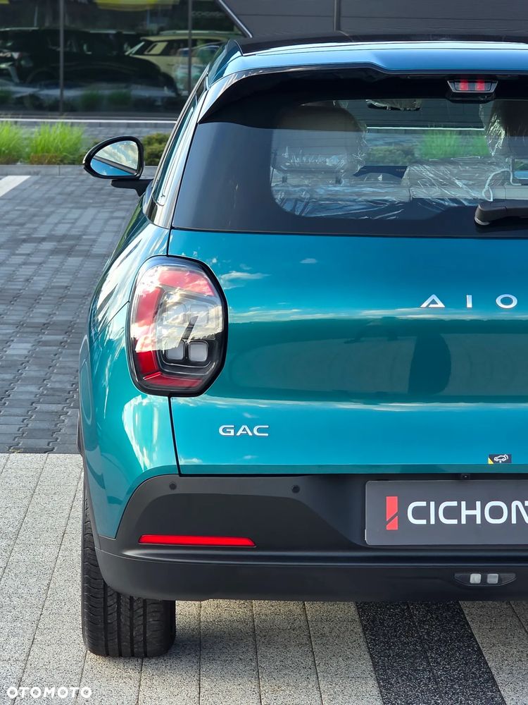 GAC AION UT - 12