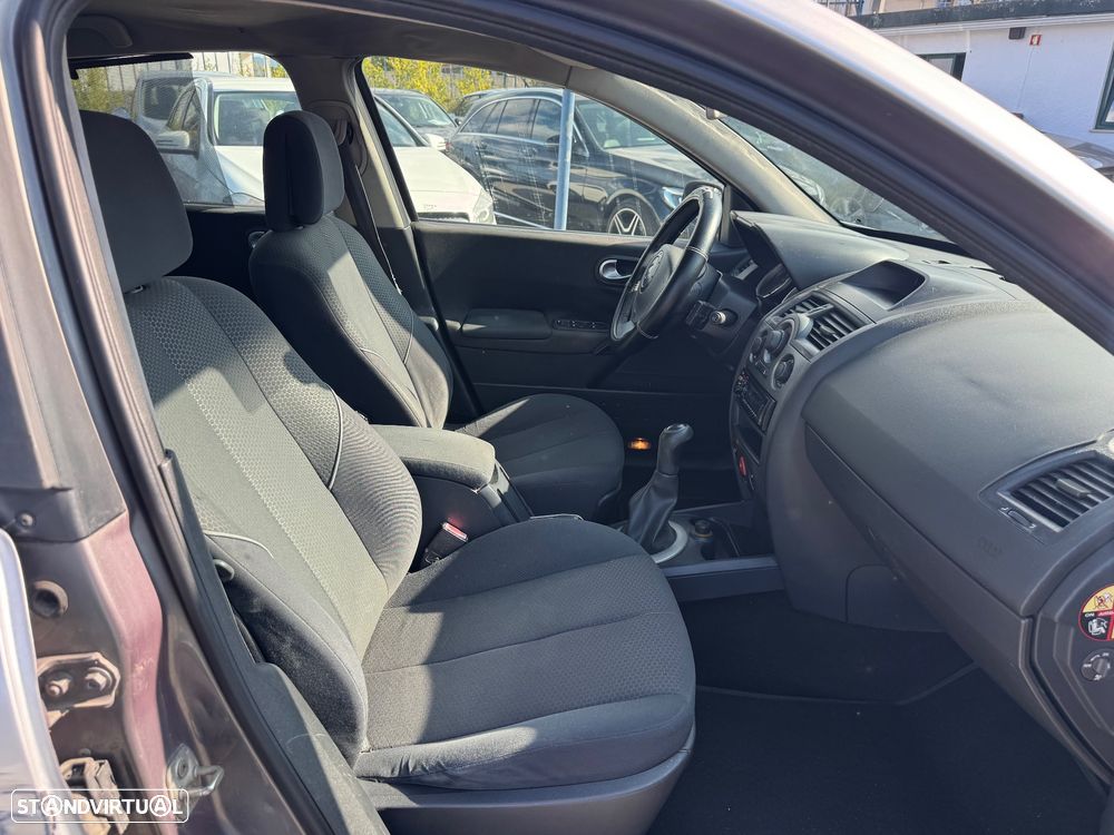 Renault Mégane 1.5 dCi Confort Authentique - 17
