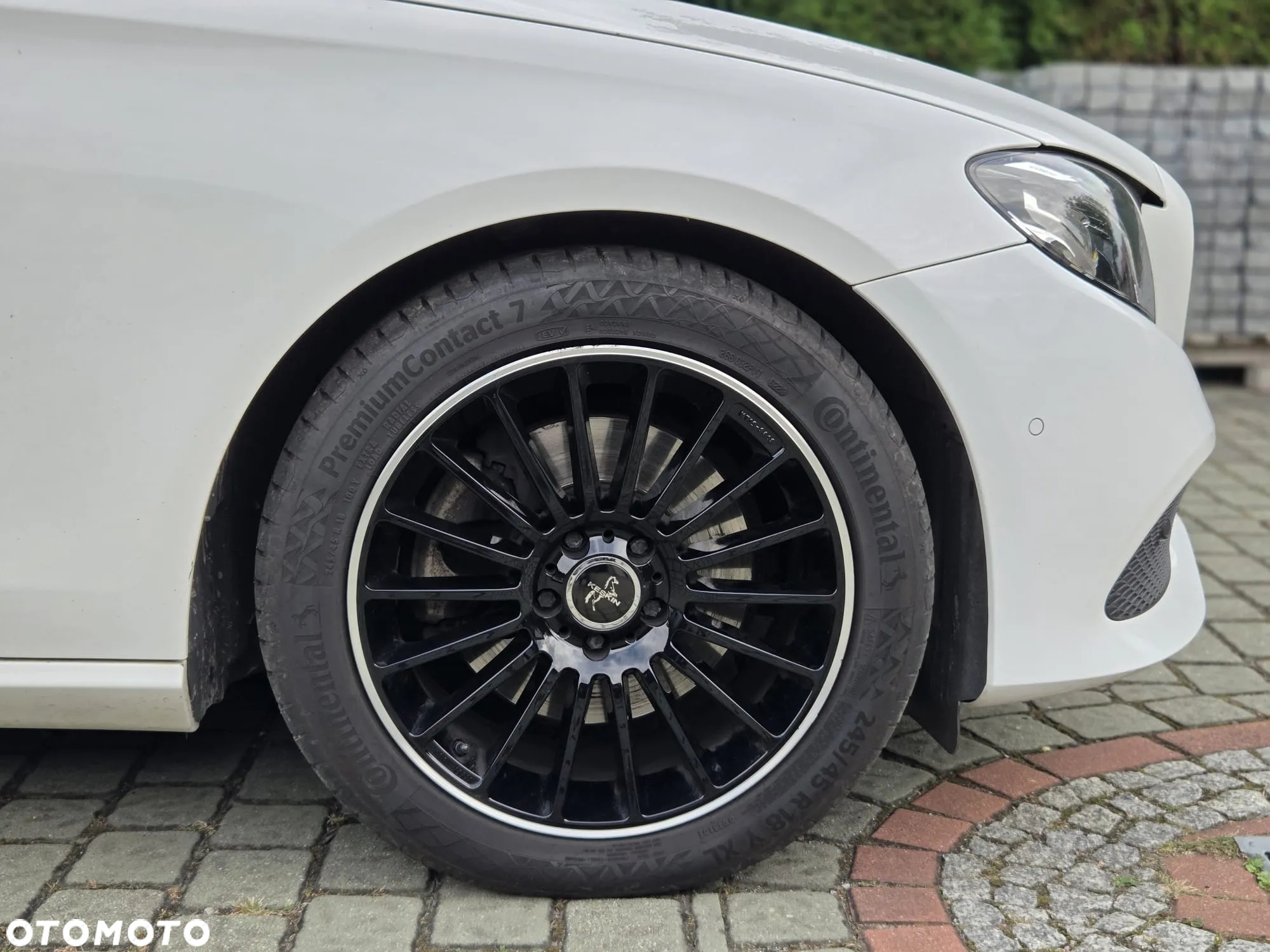 Mercedes-Benz Klasa E 220 d 9G-TRONIC - 8