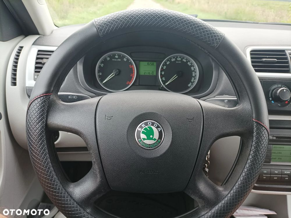 Skoda Fabia 1.2 12V Style - 28