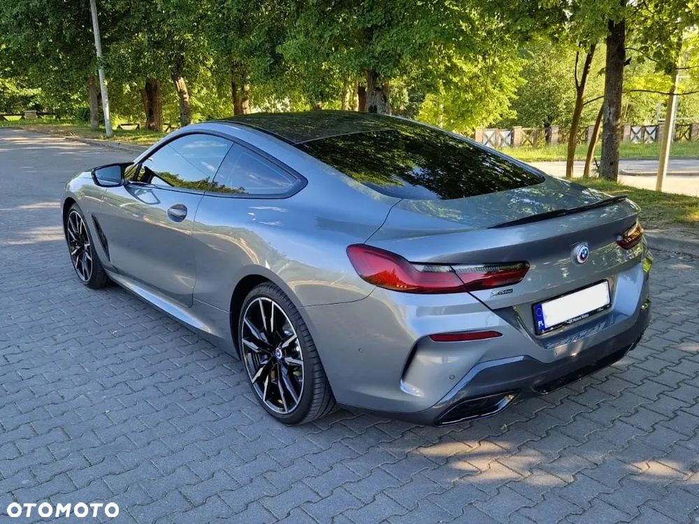 BMW Seria 8 - 11