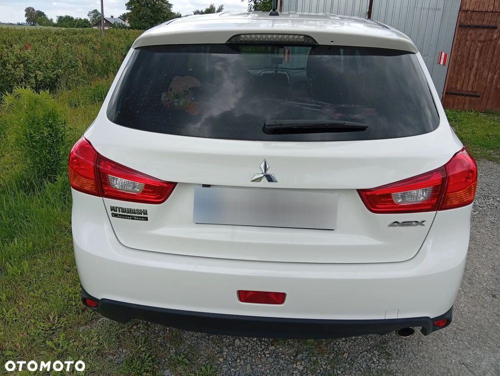 Mitsubishi ASX - 5
