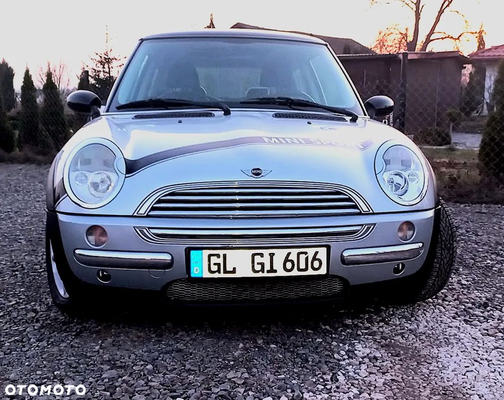 MINI Cooper Seven - 2