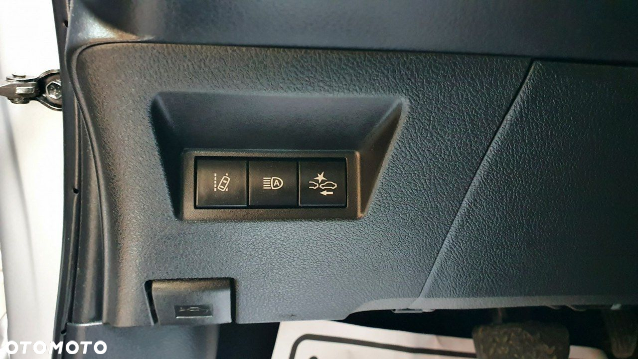 Toyota Yaris - 33