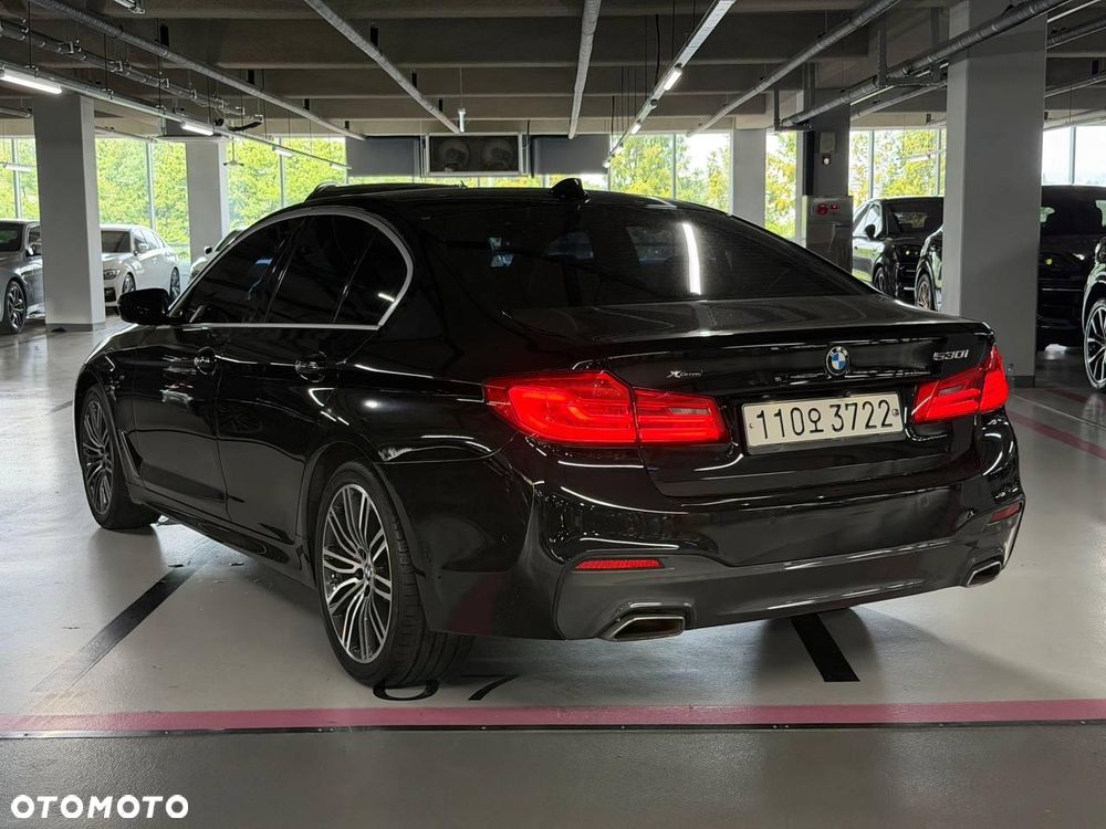BMW Seria 5 530i Sport Line - 9