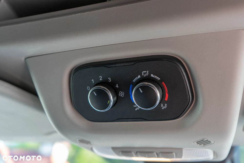 Ford Transit - 29