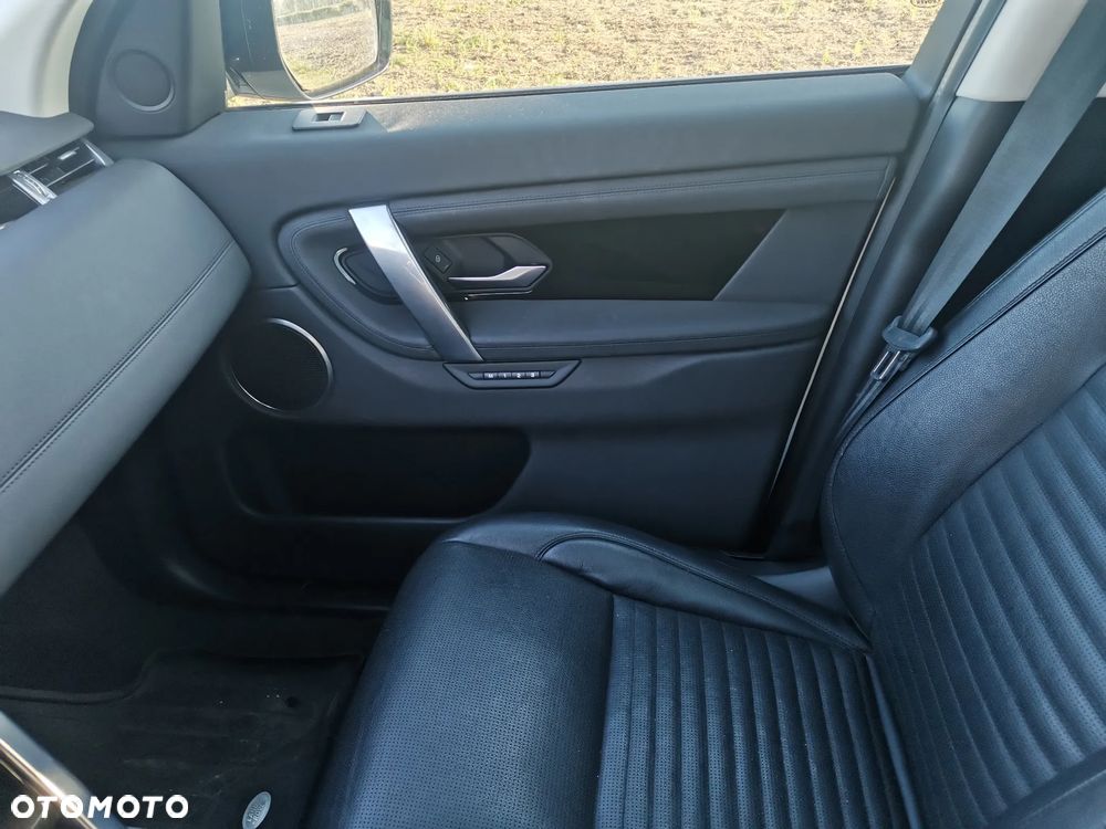 Land Rover Discovery Sport P250 SE - 14