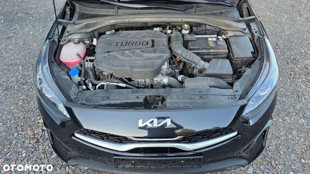 Kia Ceed 1.6 CRDi mHEV M - 24