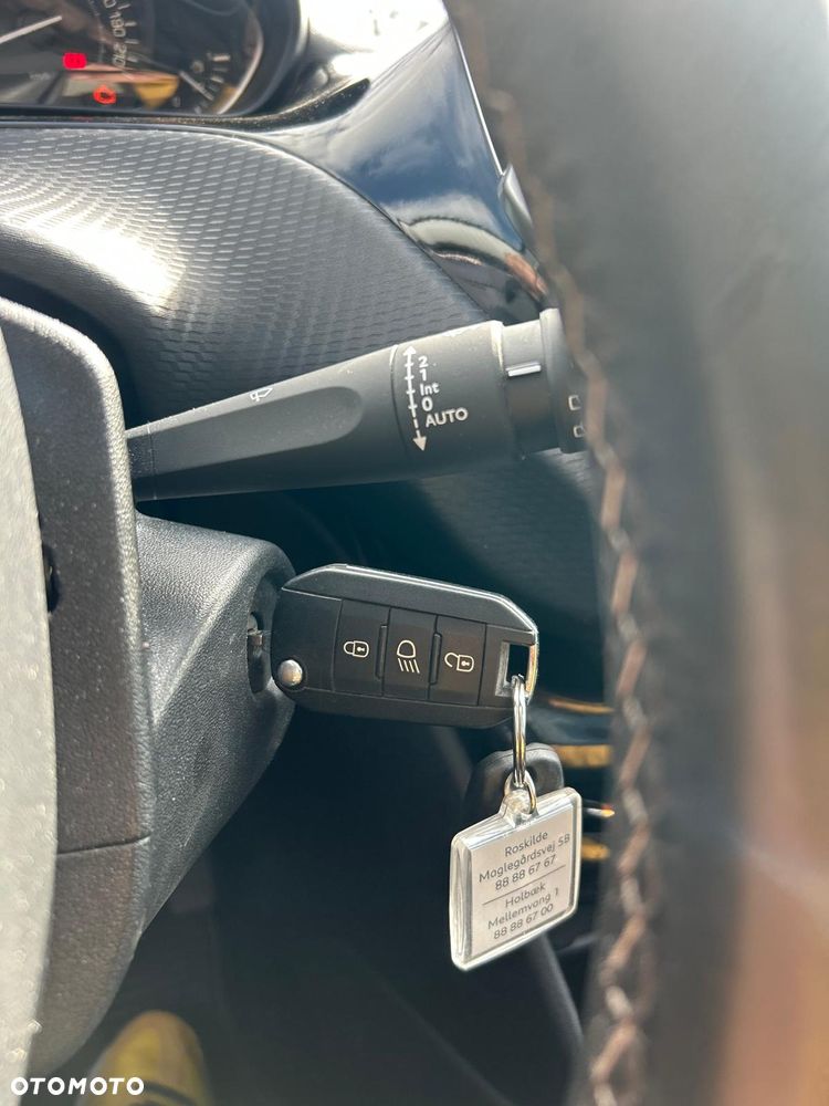 Peugeot 208 1.5 BlueHDi Allure Pack S&S - 35