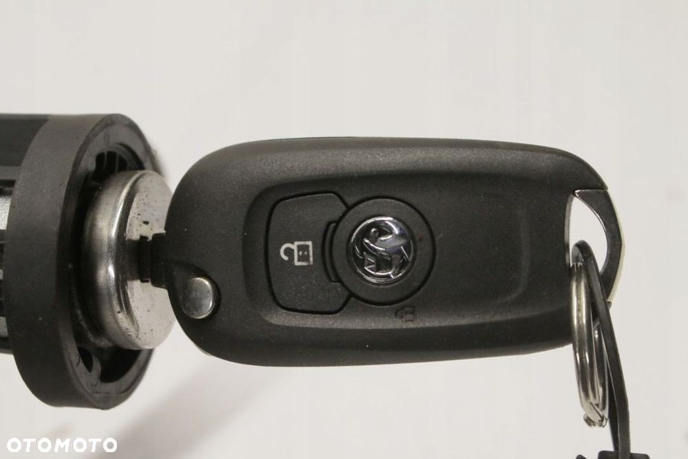 stacyjka kluczyk Opel Astra V K - 2