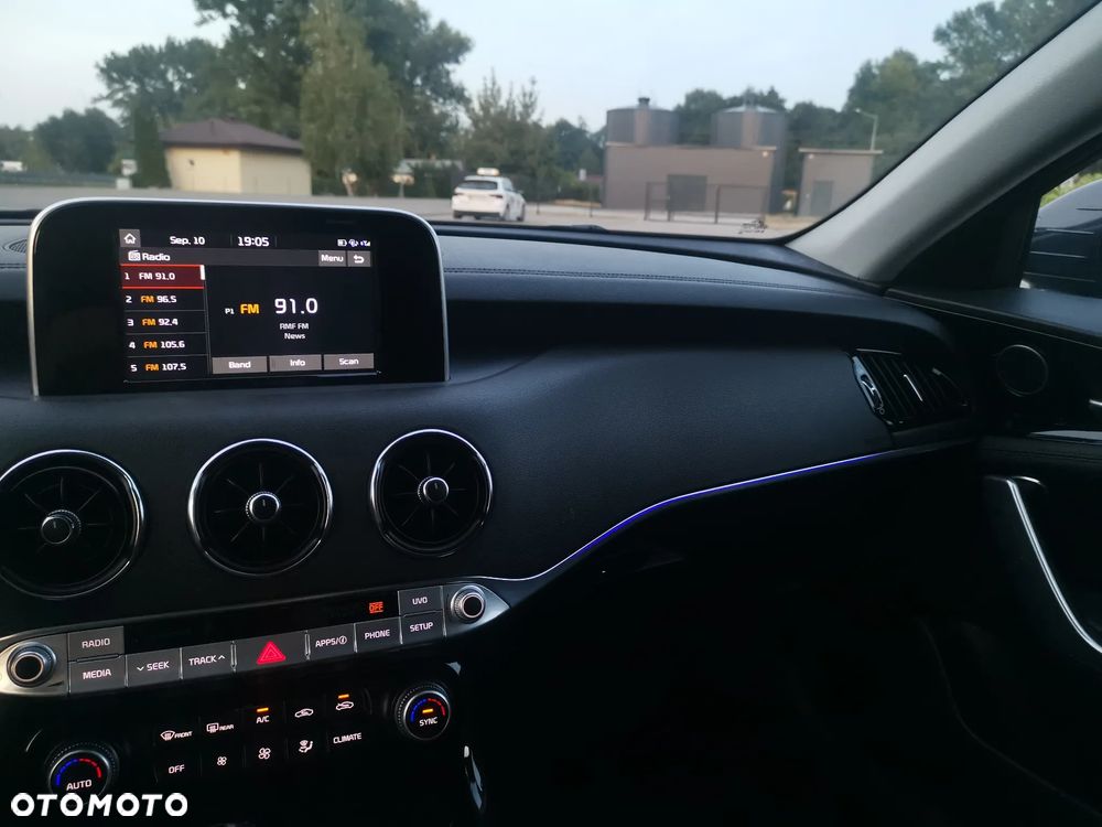 Kia Stinger - 27