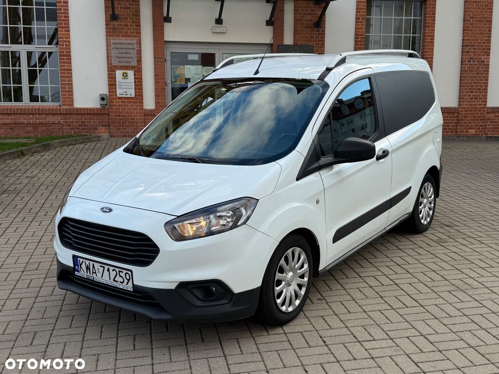 Ford Transit Courier - 1