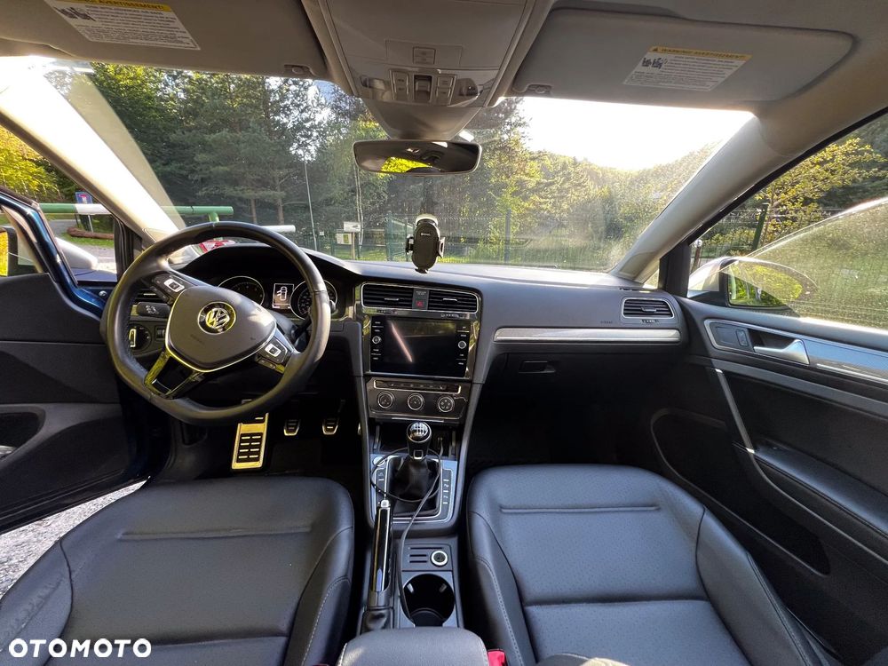 Volkswagen Golf - 13