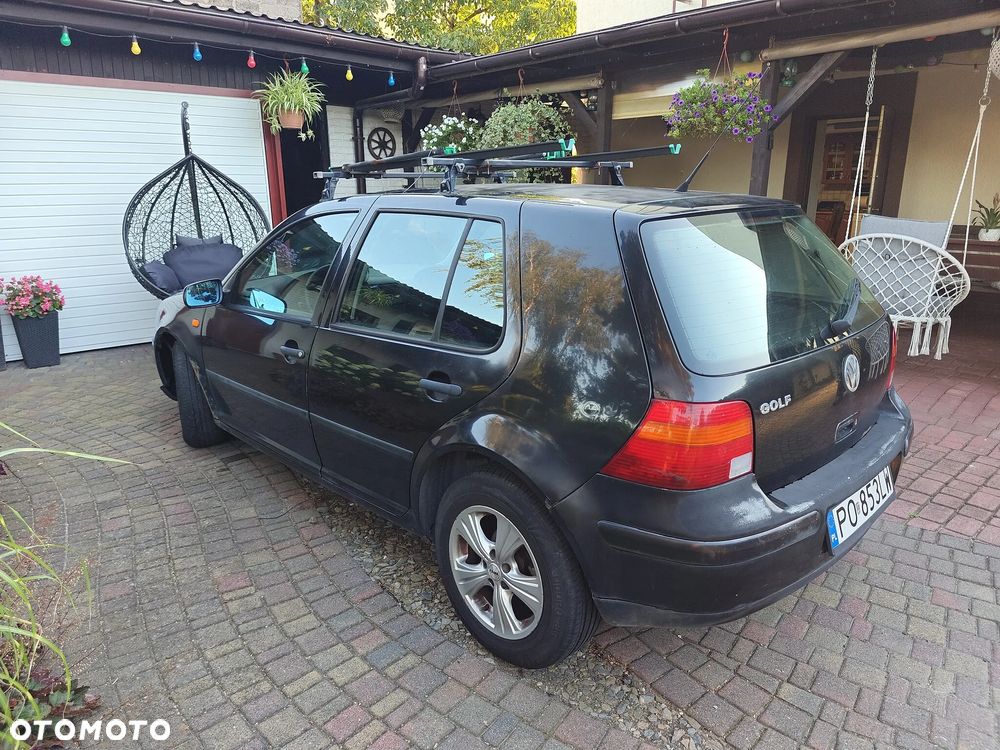 Volkswagen Golf - 8