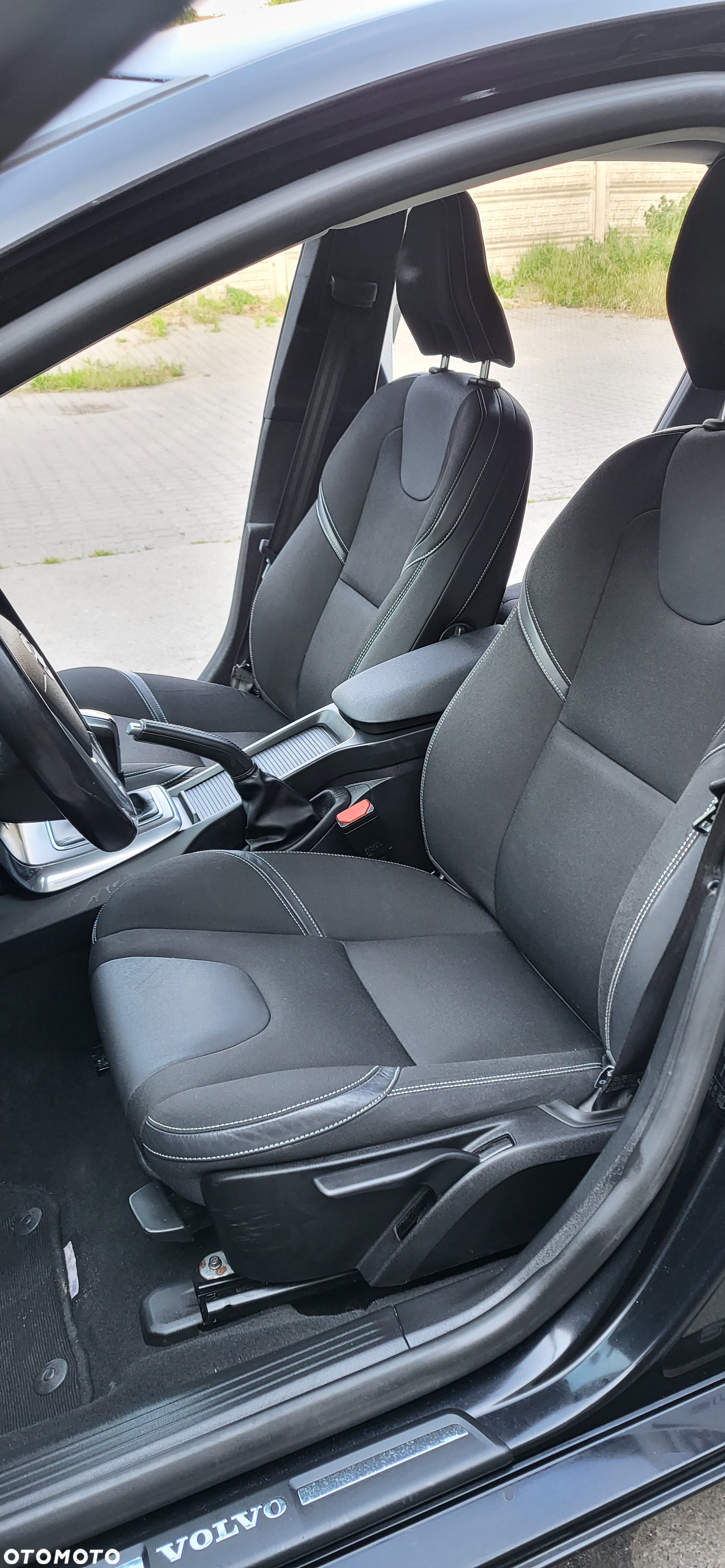 Volvo V40 D4 Drive-E Momentum - 33