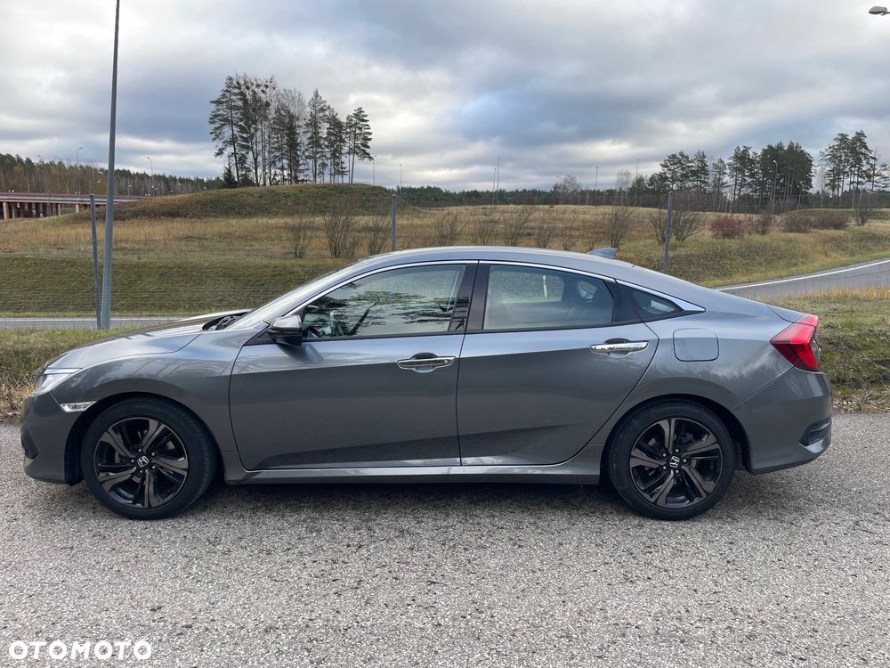 Honda Civic 1.5 T Elegance - 2