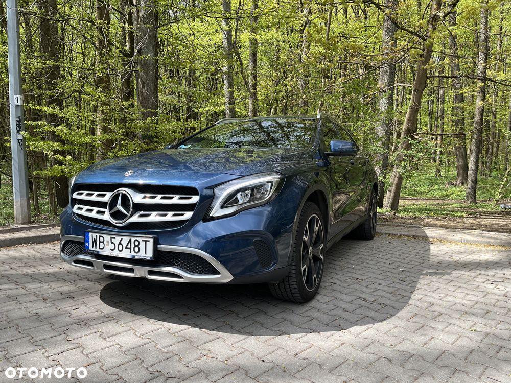 Mercedes-Benz GLA 220 4-Matic - 2