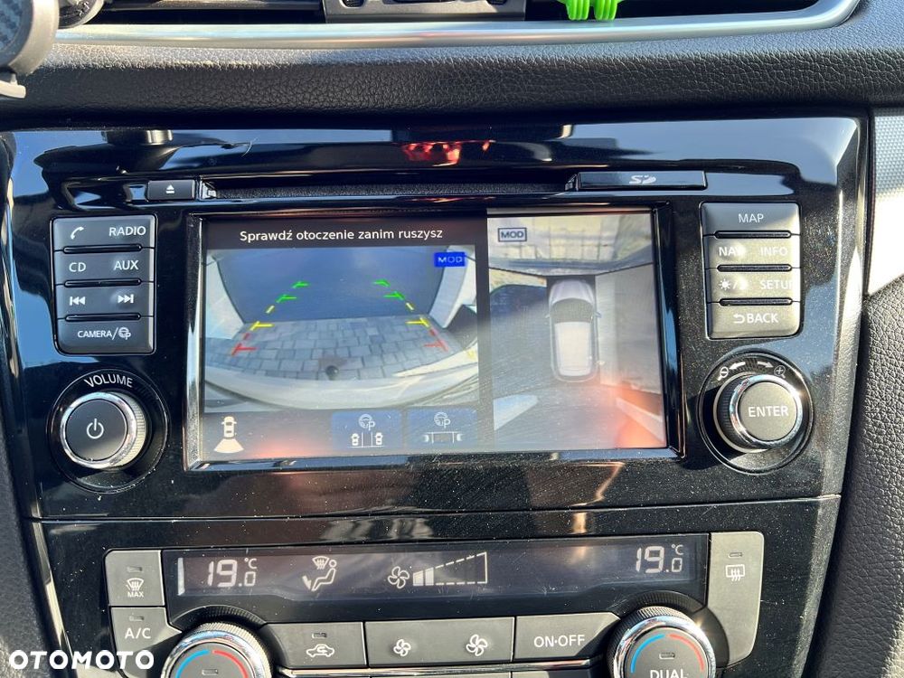 Nissan Qashqai 1.6 DCi 4x4 Tekna+ - 22