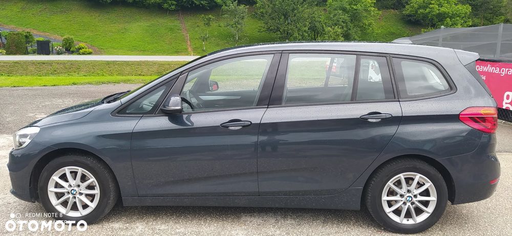 BMW Seria 2 216d - 8