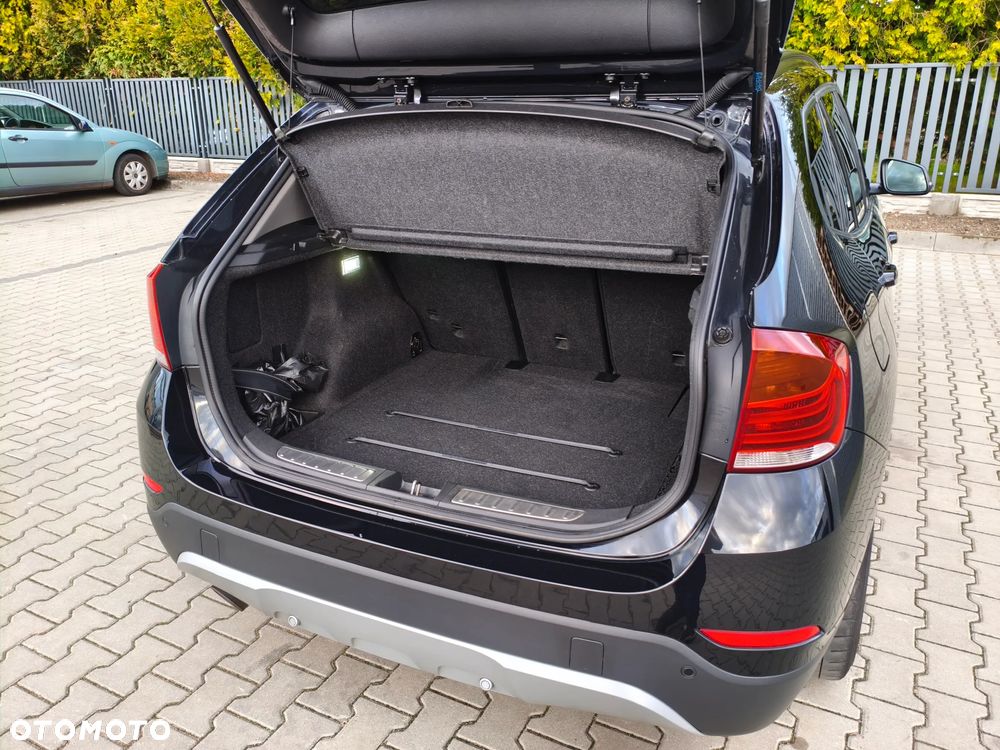 BMW X1 sDrive18d xLine - 20