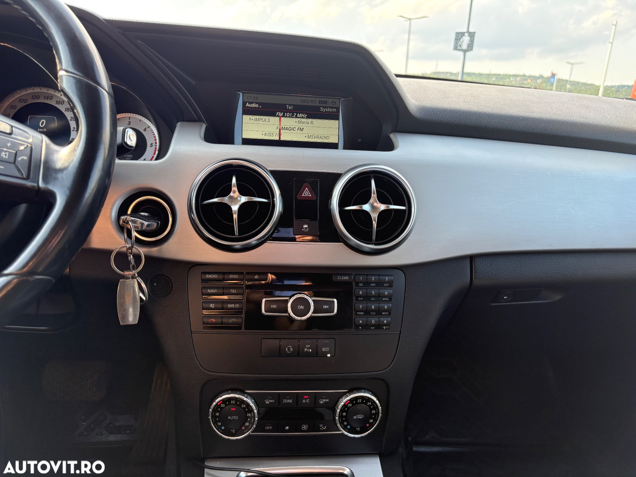 Mercedes-Benz GLK 220 CDI (BlueEFFICIENCY) 7G-TRONIC - 13