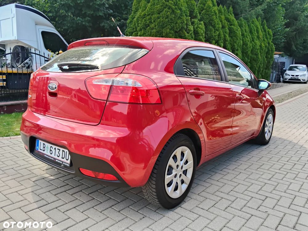 Kia Rio 1.2 Dream Team Edition - 11