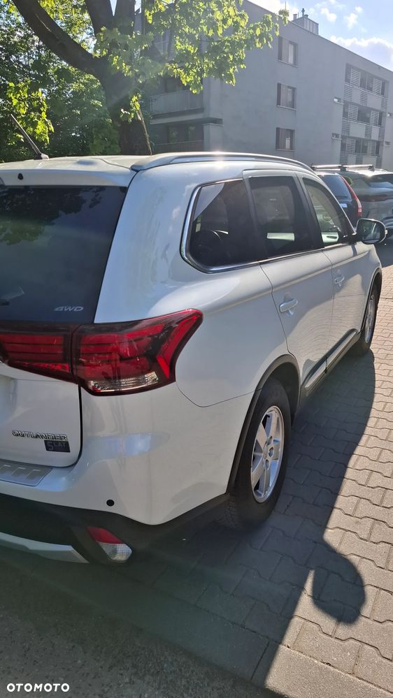 Mitsubishi Outlander 2.0 Intense + Navi 4WD CVT - 5