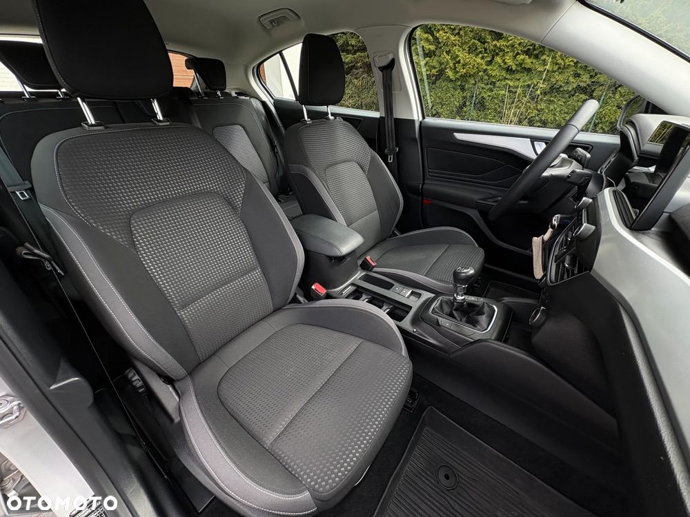 Ford Focus 1.5 EcoBlue SCR Connected - 11