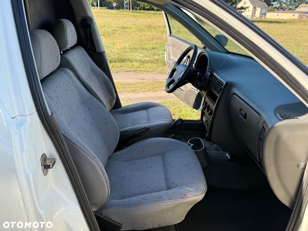 Volkswagen Caddy - 15