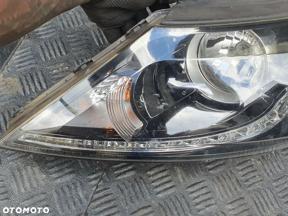 Lampa przednia LEWA LEWY  przód Kia Sportage III 3 soczewka led cała  HOMOLOGACJA E13 - 5
