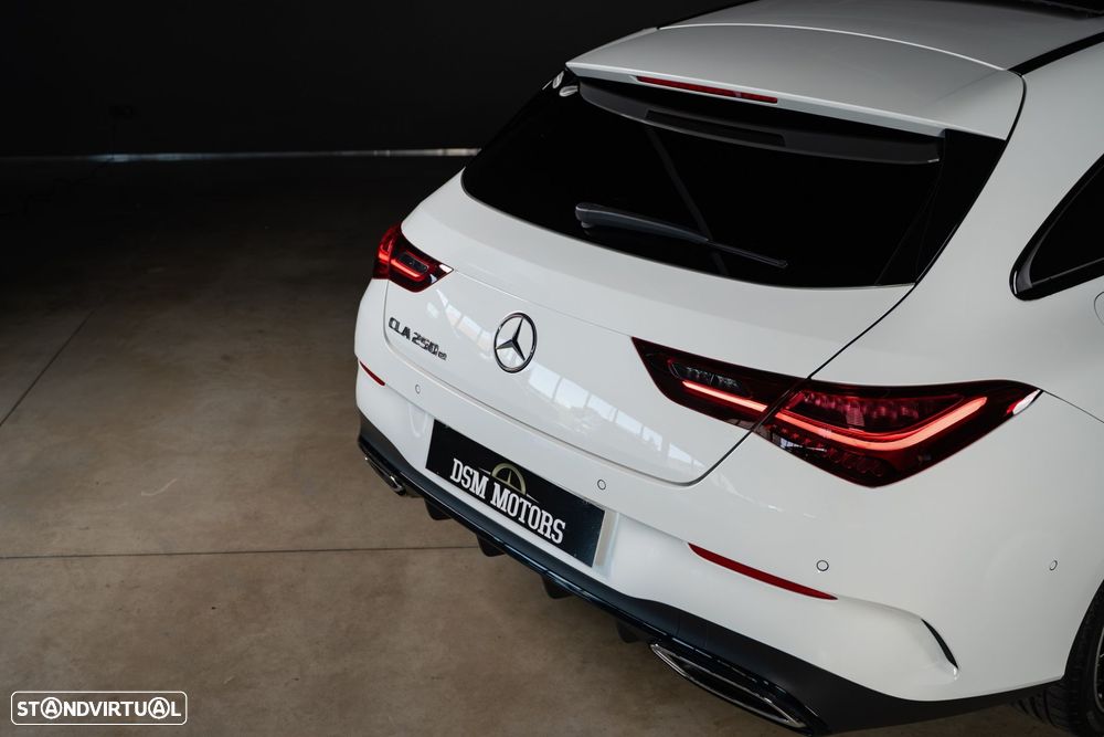 Mercedes-Benz CLA 250 e Shooting Brake AMG Line - 8