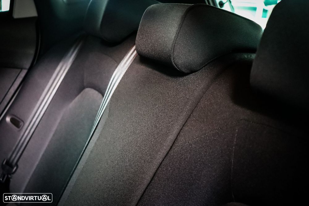 SEAT Arona 1.0 TSI FR - 17