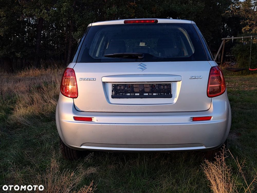Suzuki SX4 1.5 Comfort - 9