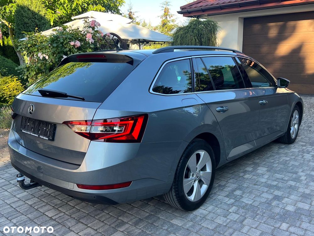 Skoda Superb 1.6 TDI GreenLine - 12