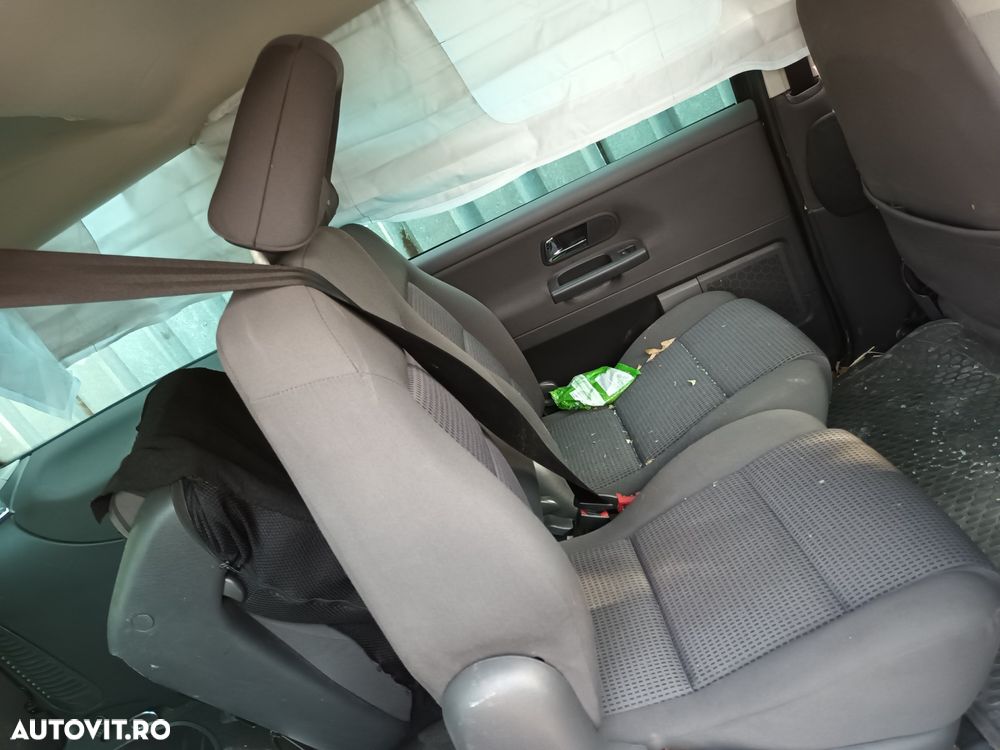 Dezmembrari  VW SHARAN (7M)  1995  > 2010 2.0 TDI Motorina - 19