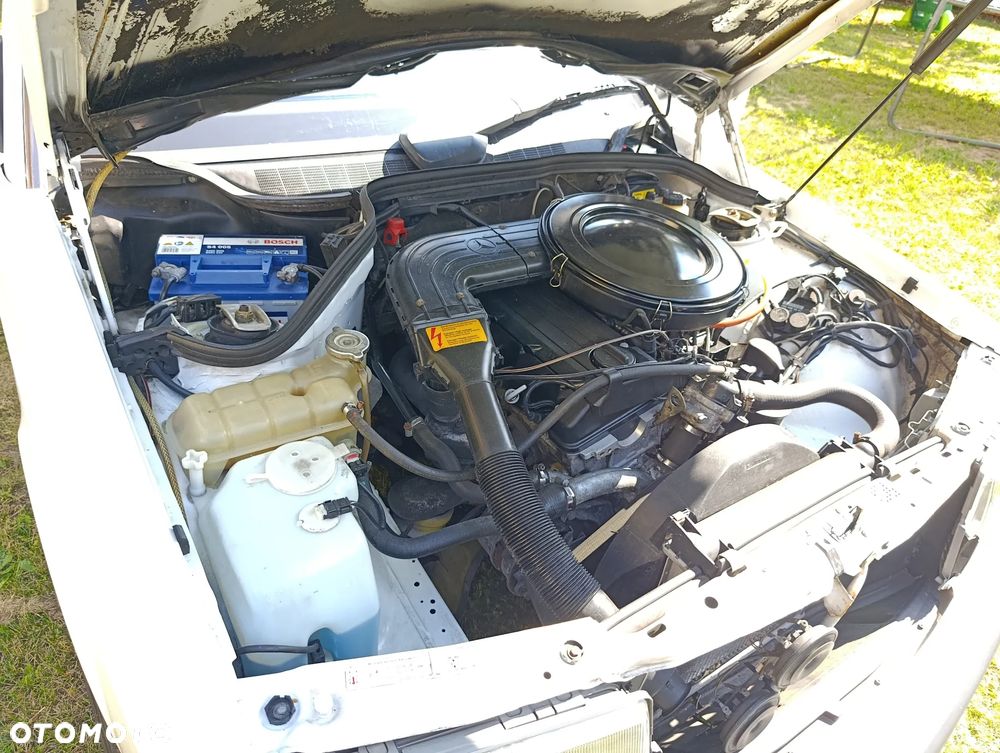 Mercedes-Benz W201 (190) - 15